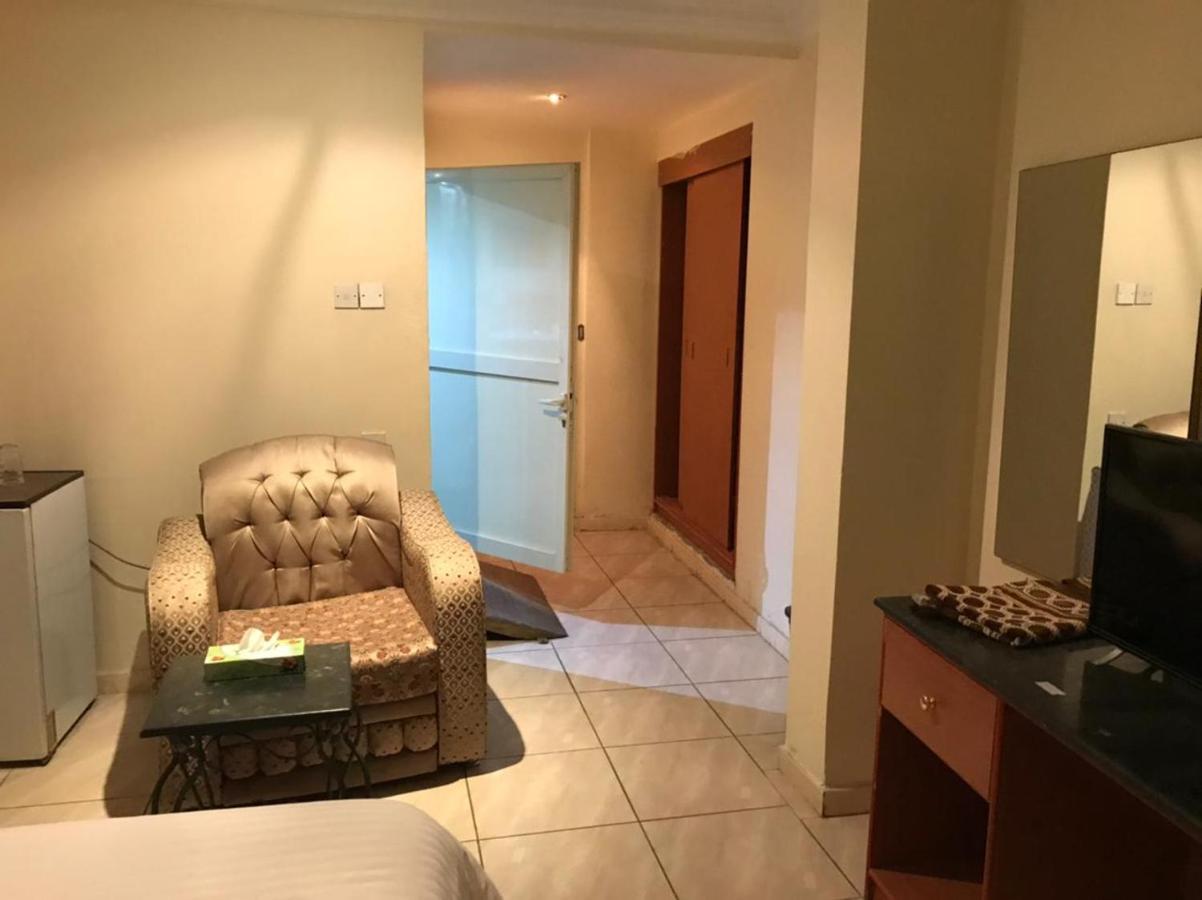 Al Aziziyah Hotel And Suites Khamis Mushait Exterior foto