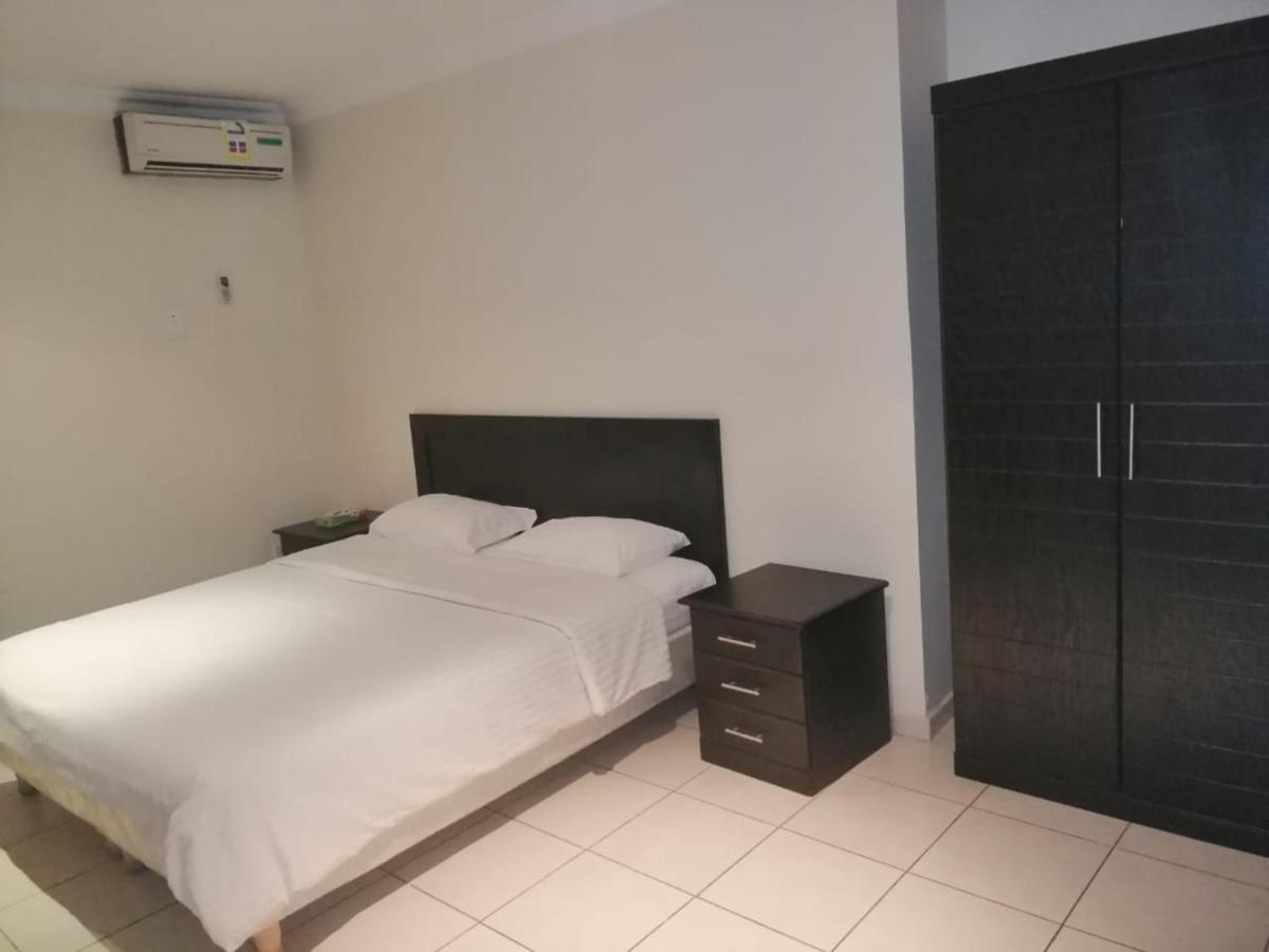 Al Aziziyah Hotel And Suites Khamis Mushait Exterior foto